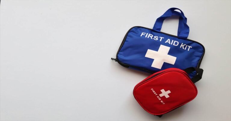 How to Make a Comprehensive First Aid Kit for Your Home – A Checklist